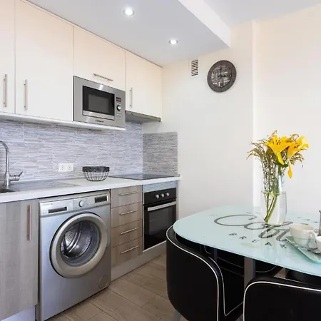 Live Americas Pool 2 Apartmán